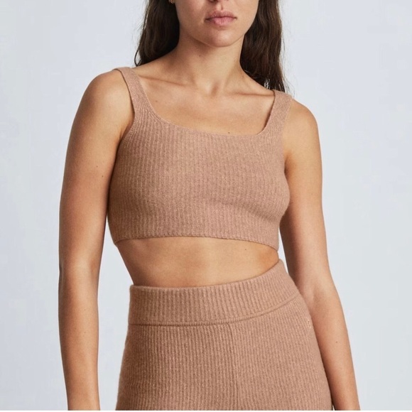 NWT Everlane Sz M Tan Camel The Cozy Stretch Tank Top Cropped Ribbed - Picture 1 of 8
